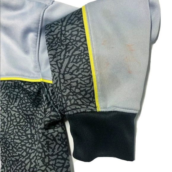 Nike Air Jordan Elephant Print Volt/Grey Hoodie - Picture 7 of 8